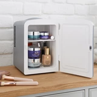 Blaupunkt 4L Mini Fridge 5 Blaupunkt 4L Mini Fridge - Image 5