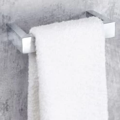 B&M Chrome Fitted Towel Ring