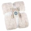 B&M Simply Two Tone Teddy Throw - Natural